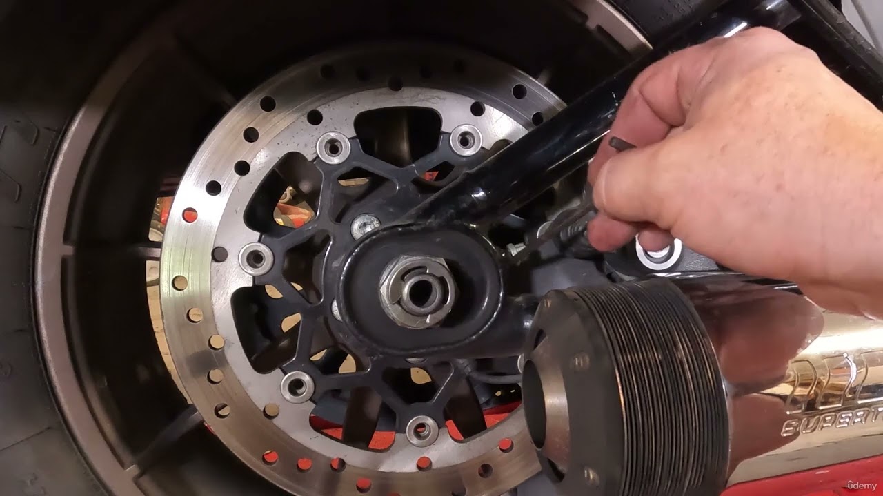 Rear Wheel Alignment M8 Softail