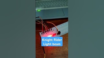 Knight Rider light beam using ESP32   #arduino #iot #knightrider