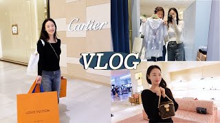 [Vlog🎀] 오랜만에 백화점 쇼핑 브이로그🛍 루이비통에서 영혼을 빼앗겼다..⭐️ | feat.요즘 명품쇼핑 잘 안하는 이유! (더보기란)