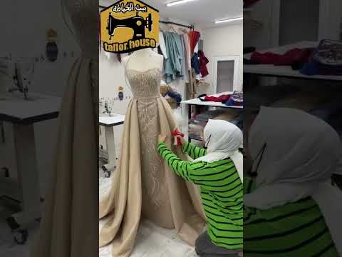 فستان سواريه تشكيل على المانيكان بكل سهولة والنتائج مذهلة