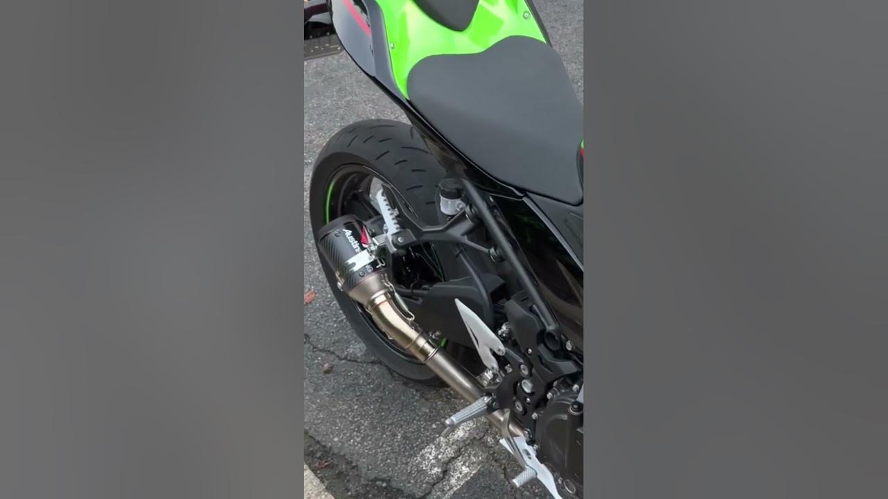 NINJA 400 GP1/R SLIP-ON EXHAUST SYSTEM