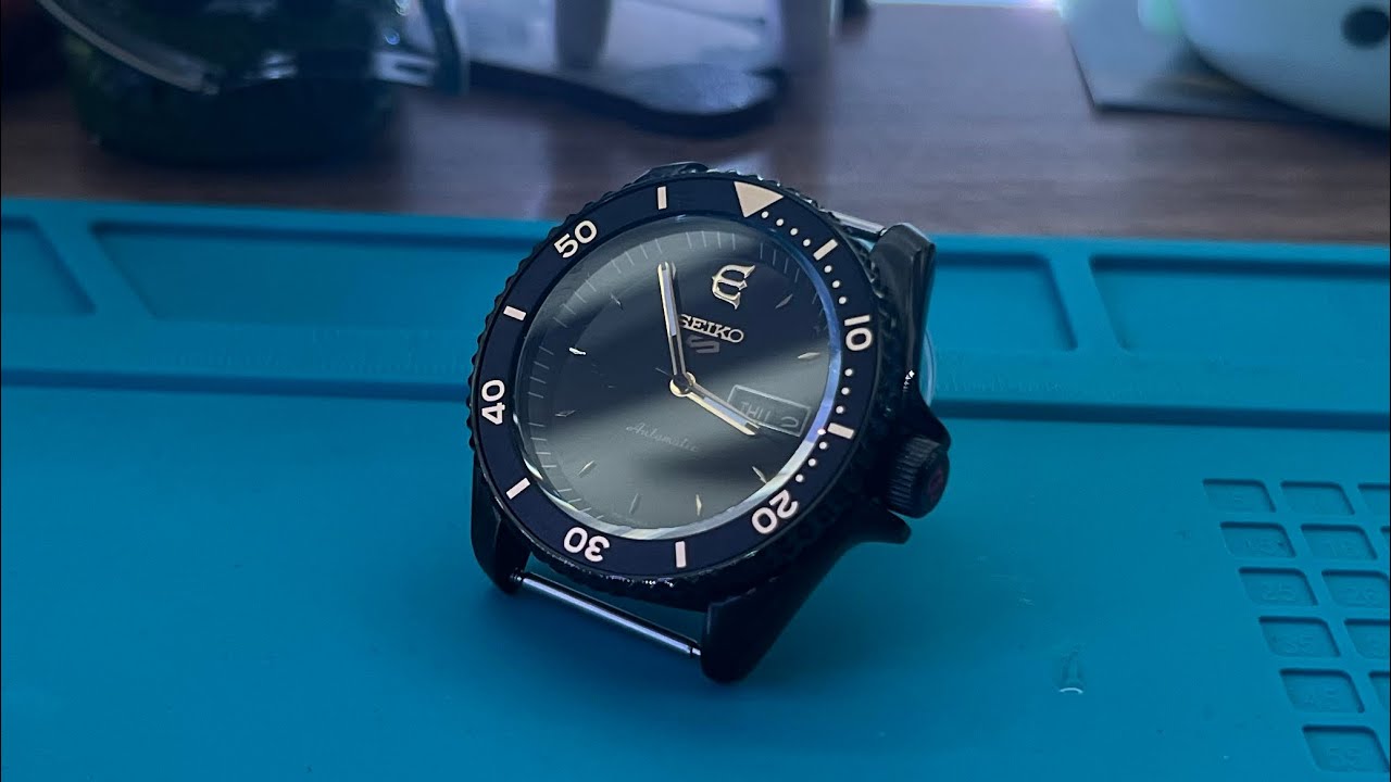 在 YouTube 上观看 SEIKO 5 Custom Evisen Skateboards 在 YouTube 上观看 SEIKO 5 Custom Evisen Skateboards