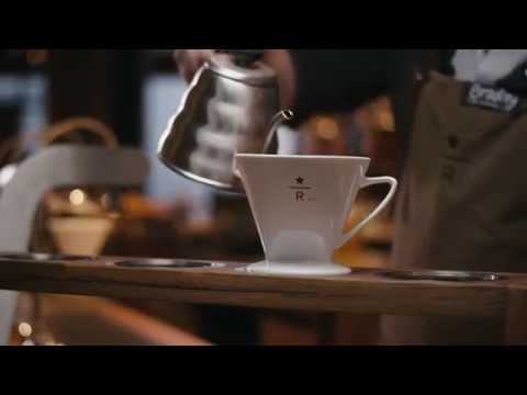 Videó: Starbucks Reserve Roastery: A teljes útmutató