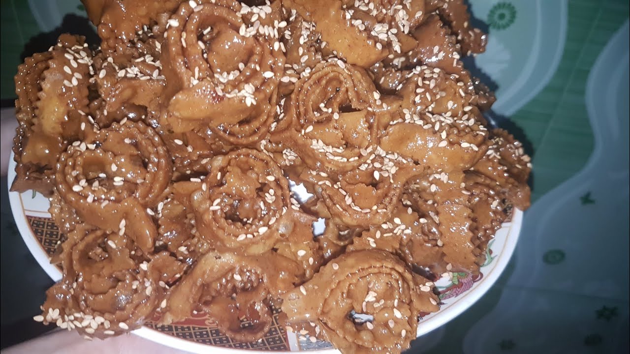 بمناسبة رمضان شاركت معاكوم طريقتي فالشباكية المغربية🇲🇦🇲🇦🇲🇦🇲🇦