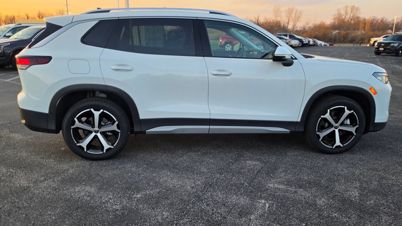 Фольксваген Тигуан 2025 2.0T SE 4Motion