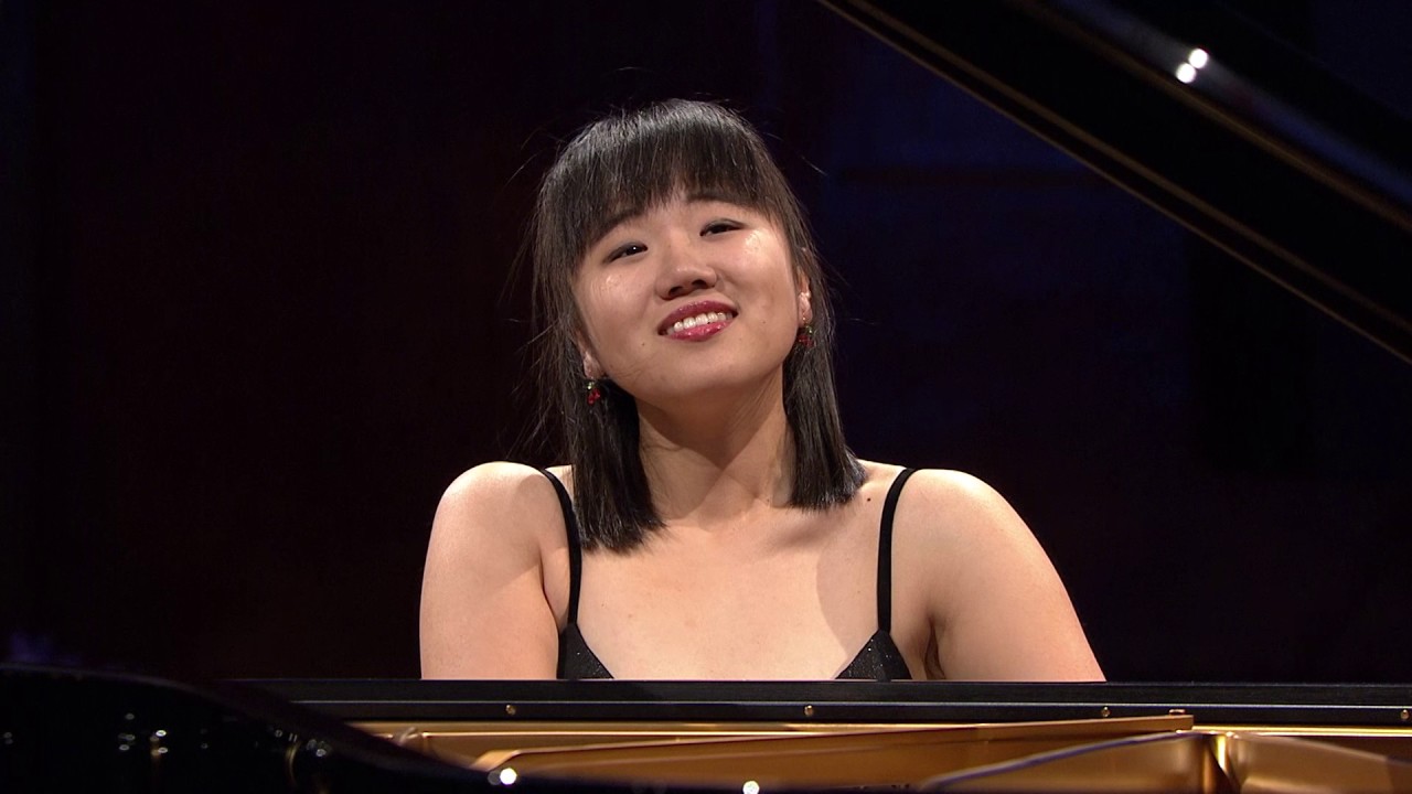 Esther Park Nocturne in E major, Op. 62 No. 2 (first stage, 2010