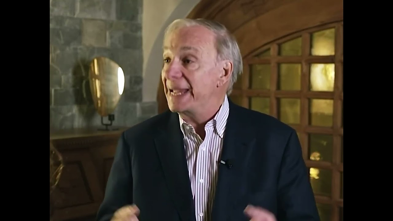 Ray Dalio just warned us      The monetary system is ending   Banks aren't buying Gold for pr