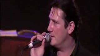 tony hadley  Suspicious minds live chords