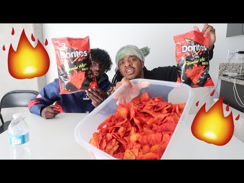 Vidéo: Combien de scovilles forment les Flamin Hot Doritos ?