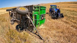 Buğday Hasatında Büyük Kaza!!//Devrilen Saman Römörkunu Kaldırma Operasyonu New Holland