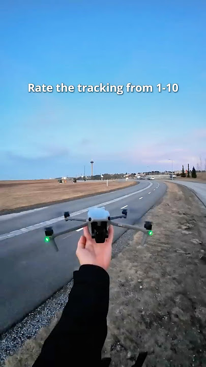 Rate this tracking from 1 to 10! 🚓🕹️ DJI Air 3 Spotlight Mode Test