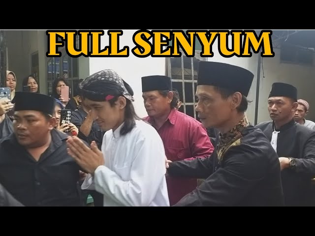 Kehadiran Gus Ulin Nuha Penuh senyuman di selembu citrosono grabag magelang class=