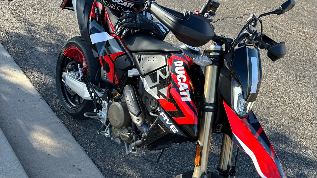 How to change settings on the new @ducati Hypermotard 698 Mono RVE 2024