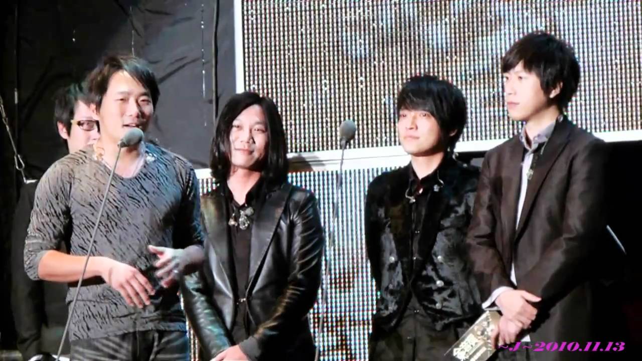 五月天 Mayday 10.11.13 為了不想發言寧可打起來XD