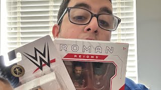 WWE Figure review Roman reigns and Gunther