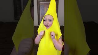 💛Comment Yellow Emojis💛 #comediansoftiktok #tiktokhalloween #comedy #bananacostume