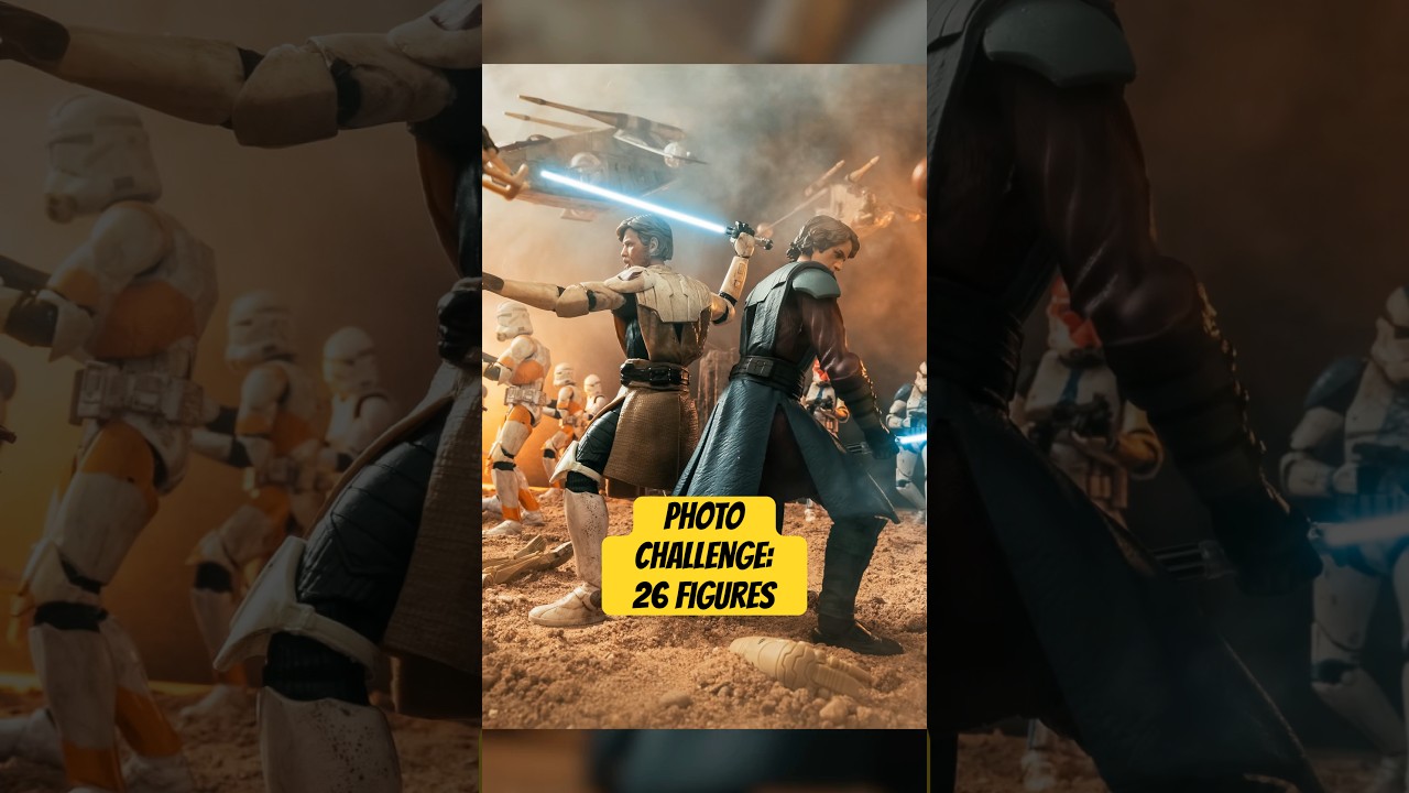 Anakin and Obi-Wan in a Clone Wars battle, 26 figures used 