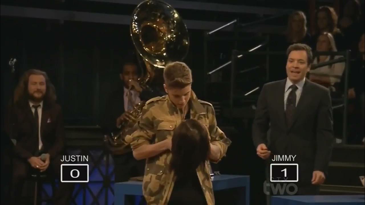 Justin Bieber Makes Out With A Manikin