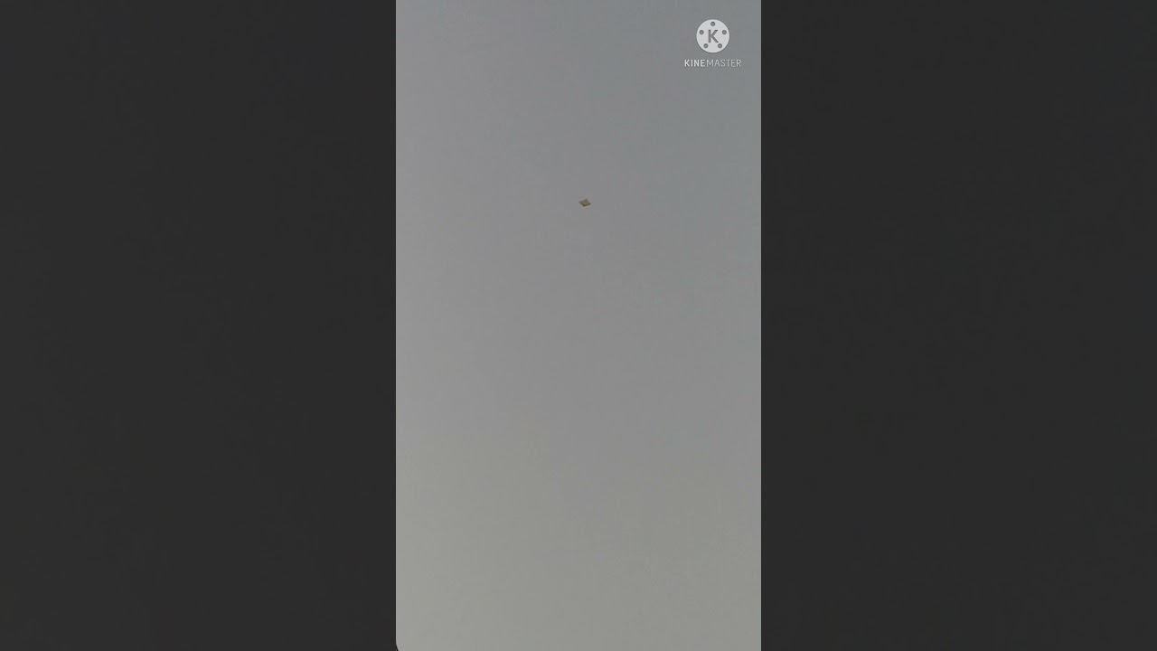 3 tigada kaam bigada 😂 || how to cut other kite || kite flying 