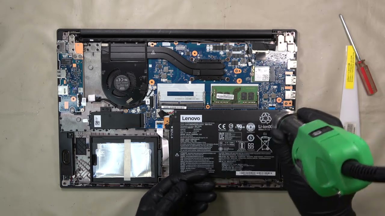 Lenovo ThinkPad E595｜バッテリー取り外し・交換手順（ナレーション