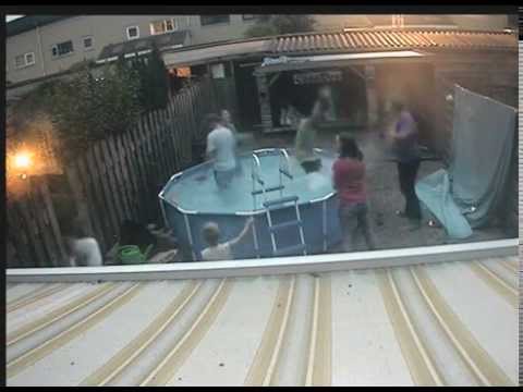 Poolparty, gekkenhuis met de buren 2010