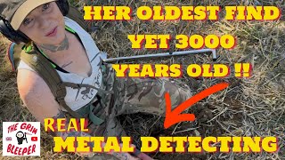 HER OLDEST FIND ON A ANCIENT FIELD REAL METAL DETECTING UK !!