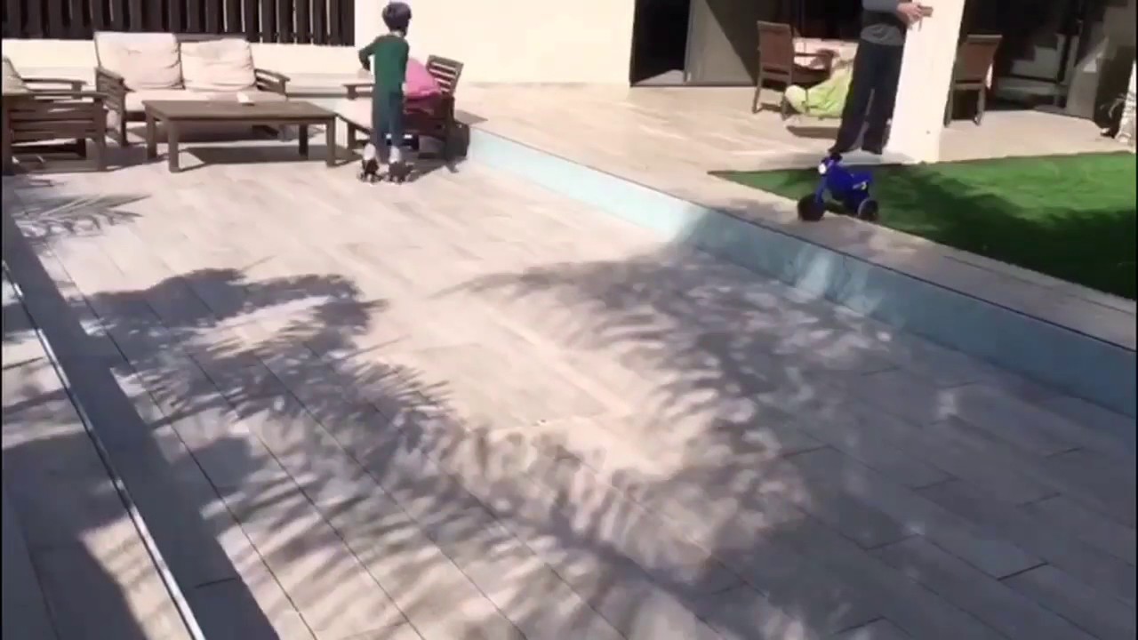 Swimming pool with an hydraulic floor mechanism gsb group YouTube