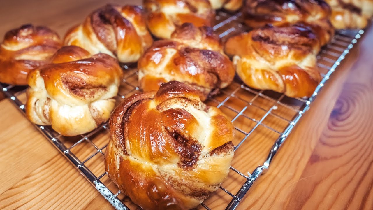 Kanelsnurrer (Norwegian Twisted Cinnamon Buns) Recipe YouTube