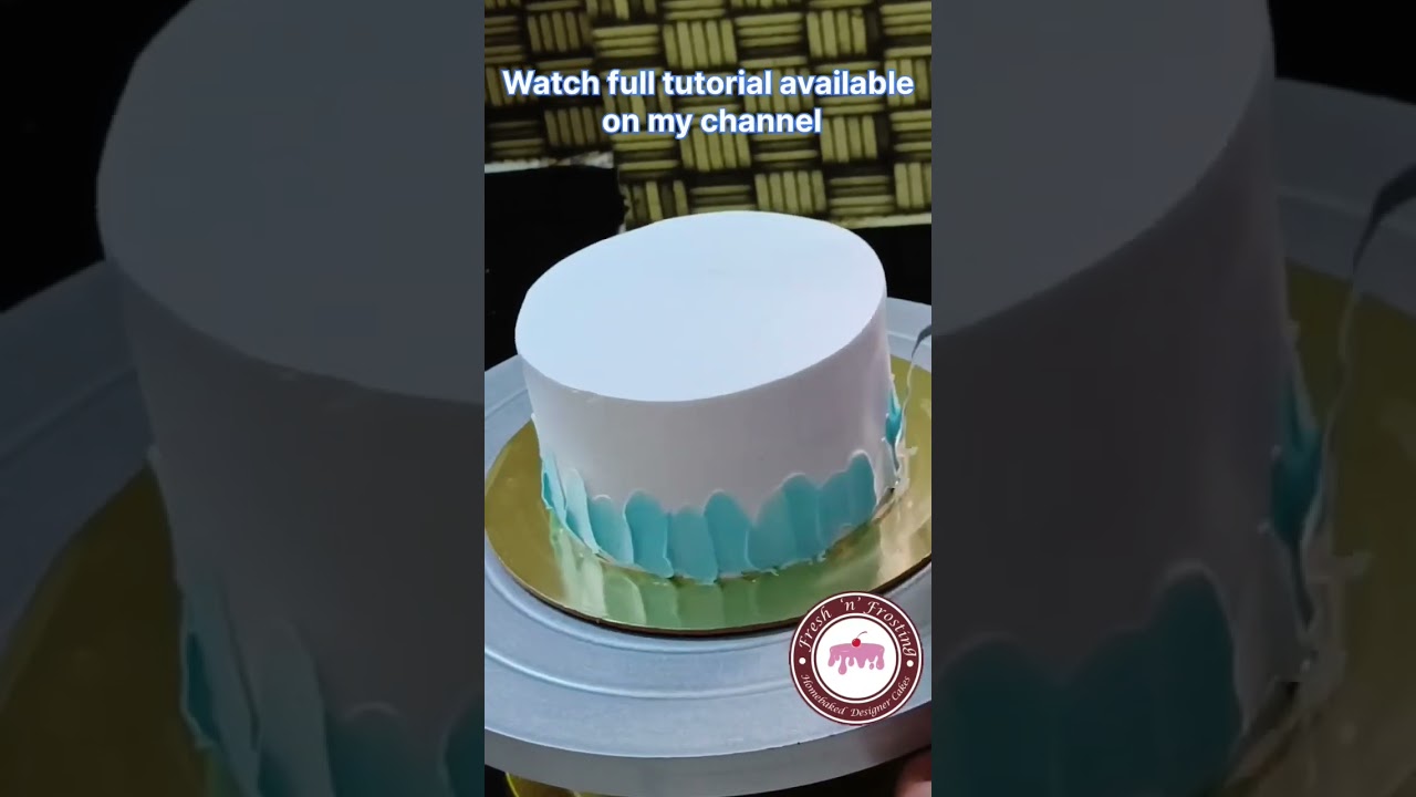 Palette knife design on whipped cream cake..    Link to full tutorial- 