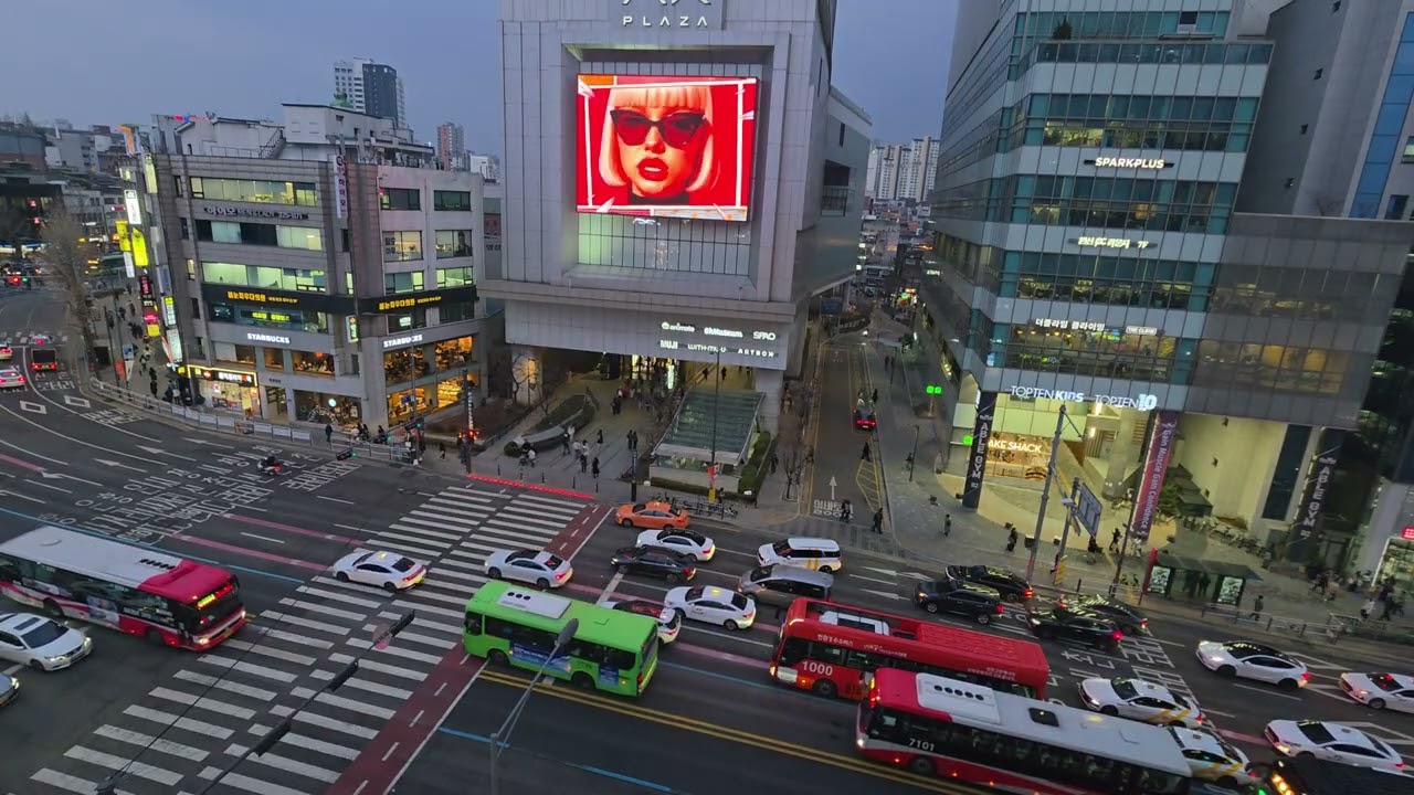 3/6 18:20 Hongdae — Friday Evening, Weekend Energy Building ｜ 週五傍晚 週末氣氛漸起