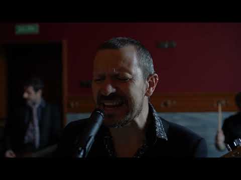 NEON VAMPIRE - Aullidos [OFFICIAL VIDEO]