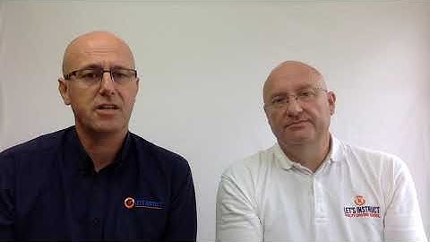 Do you have to go on a trainee licence to become a driving instructor?