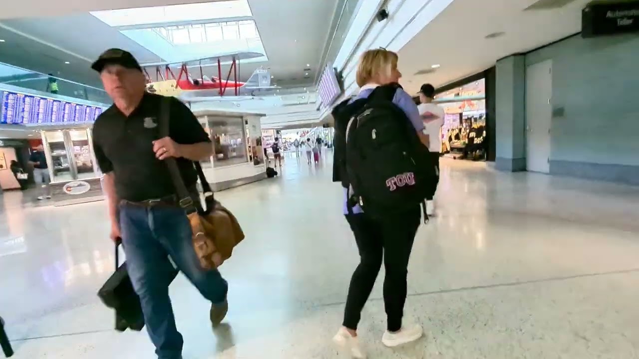 Denver Airport Concourse B Walkthrough | Full Lap Tour