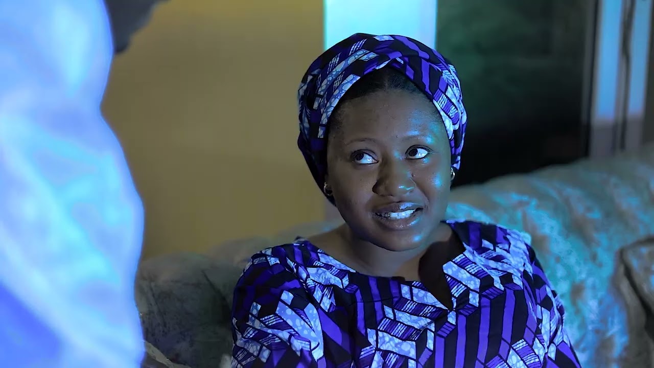 Akisko Malabo Debbo Am ft Mommy Gombe oficial video