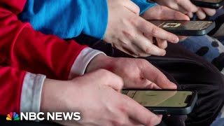 Online gambling trend among teens causing concern