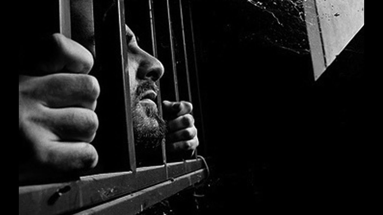 معتقلون يروون قصص تعرضهم للانتهاكات في سجون النظام | طوق نجاة