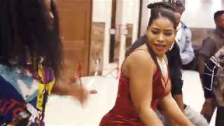 Koffi Olomide | LE LIVE - Danse "Papa Mobimba" Valentine's Day Party 2019 Rockford IL chords