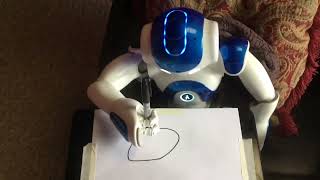 Nao draws a leaf #shorts by Nao and Cozmo Adventures 5,124 views 1 year ago 28 seconds