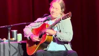 Billy Strings Solo ‘’Brown’s Ferry Blues’’ 9/15/25 Ryman Auditorium | Nashville, TN (4K vid)