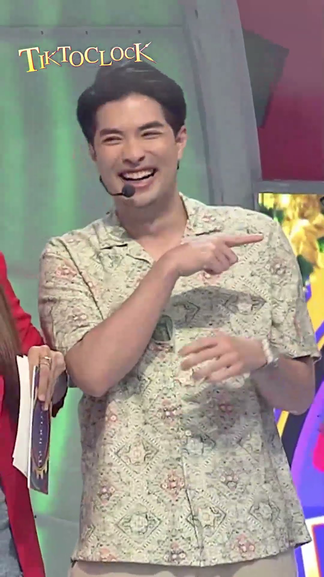 Joross Gamboa, naka-graduate daw dahil sa skills niya sa panghuhula! #shorts | TiktoClock