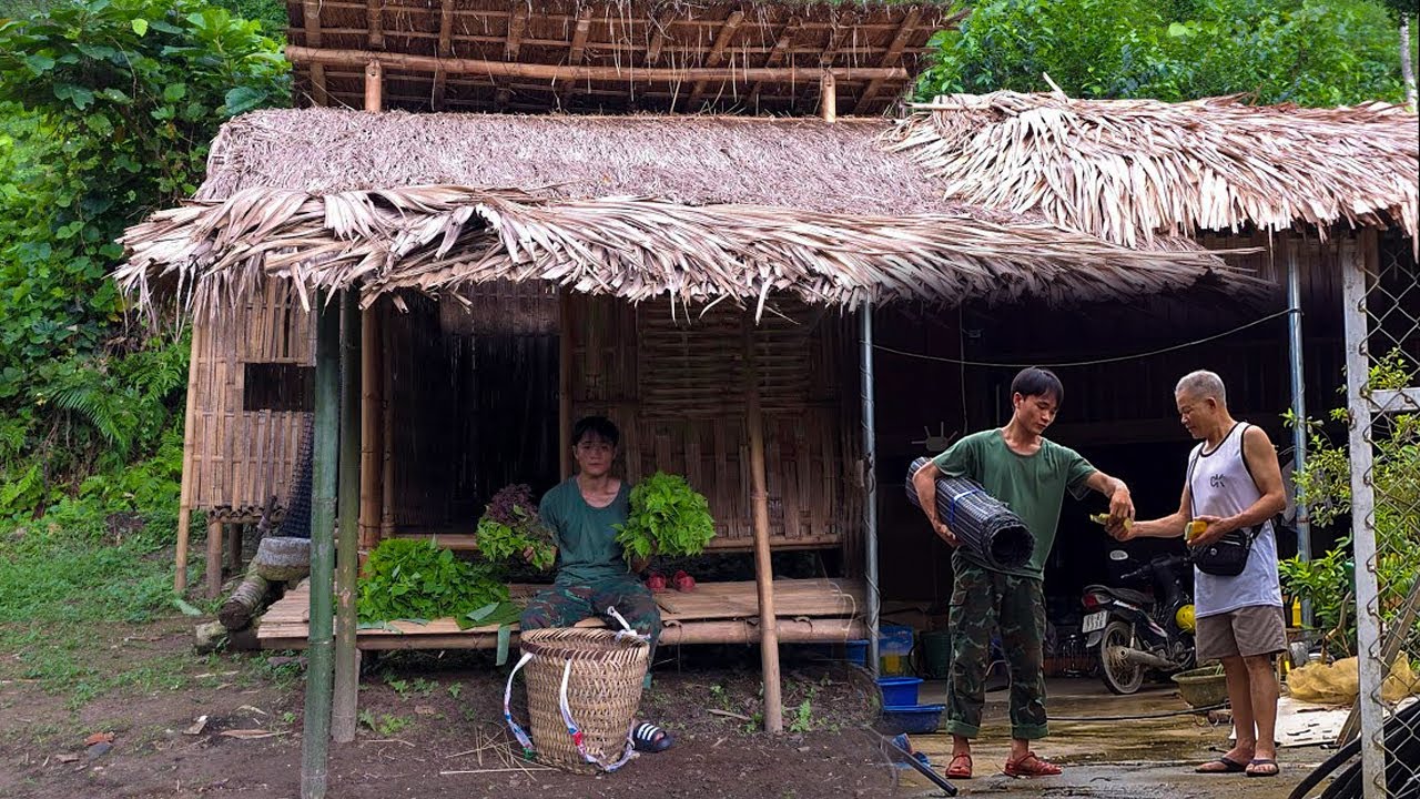 Building bamboo fences, making money from wild vegetables - life lessons.