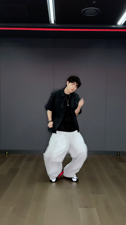 #Seungmin got good #KARMA #StrayKids #스트레이키즈 #승민 #CEREMONY #CEREMONYchallenge