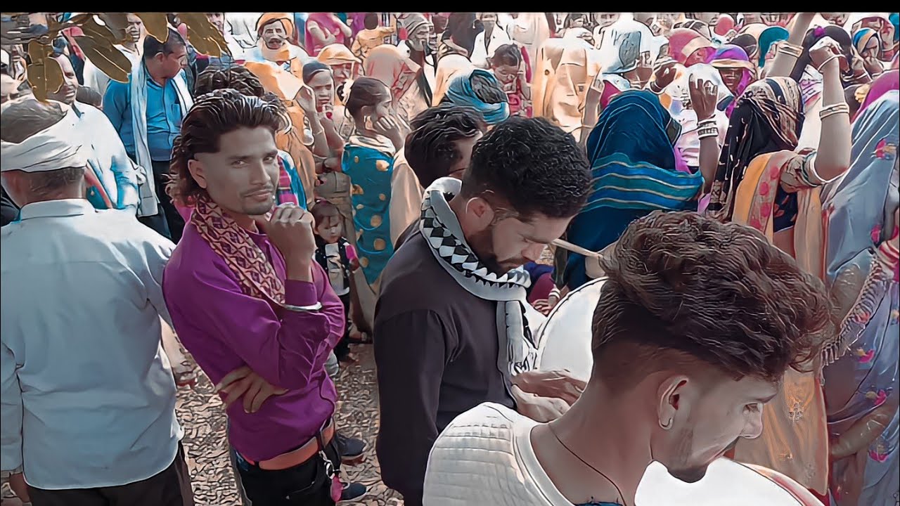 महलगा्व कोठा कि सादी आदिवासी छक गांव महलगांव तिरोले बैंड काली कुंडी झिरन्या क्षेत्र के