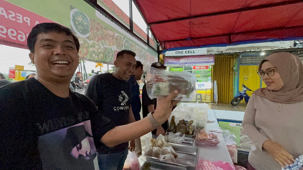 PAK’E RARA TRAUMA DENGAN IKAN GURAME SAAT WAR TAKJIL SAAT PUASA ! 😭💔🤣🫵🏻