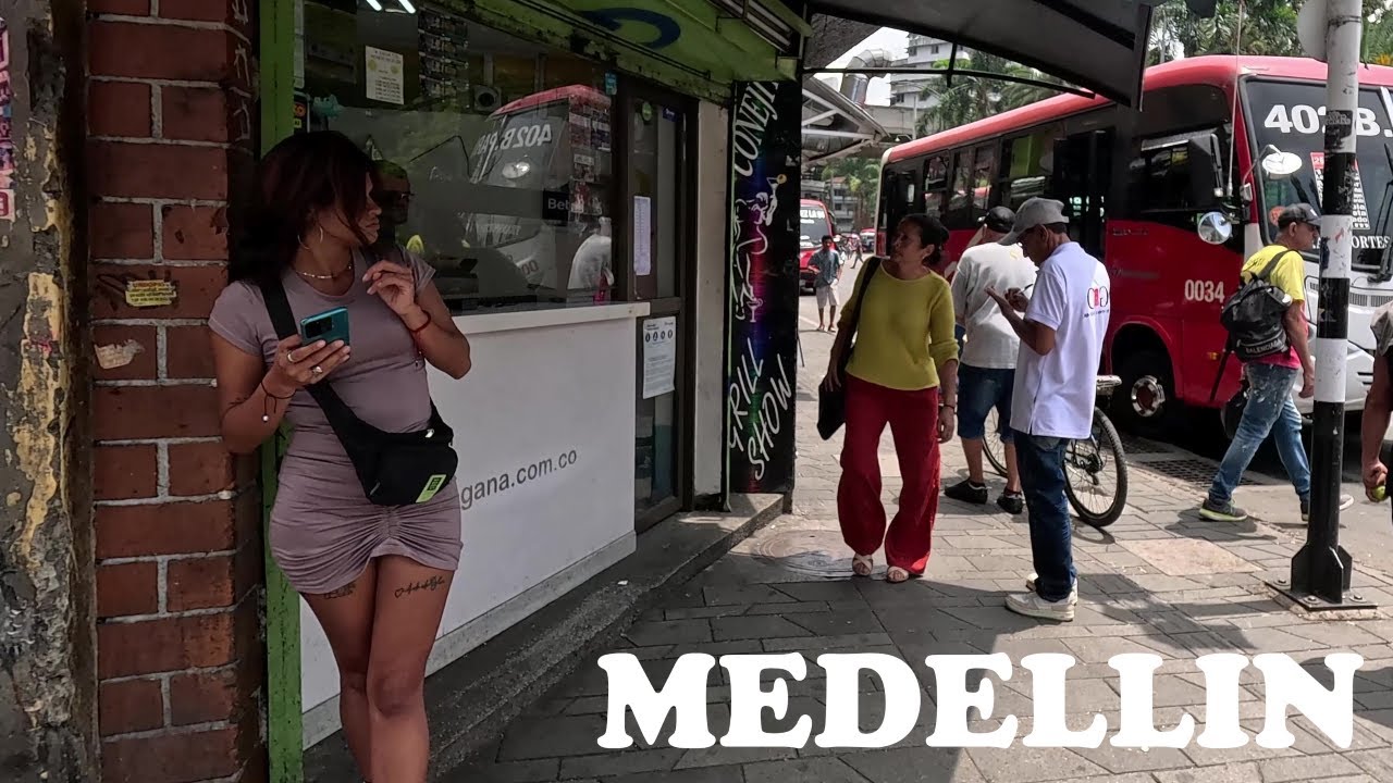 What Happens on The Streets of Medellin - Colombia 🇨🇴