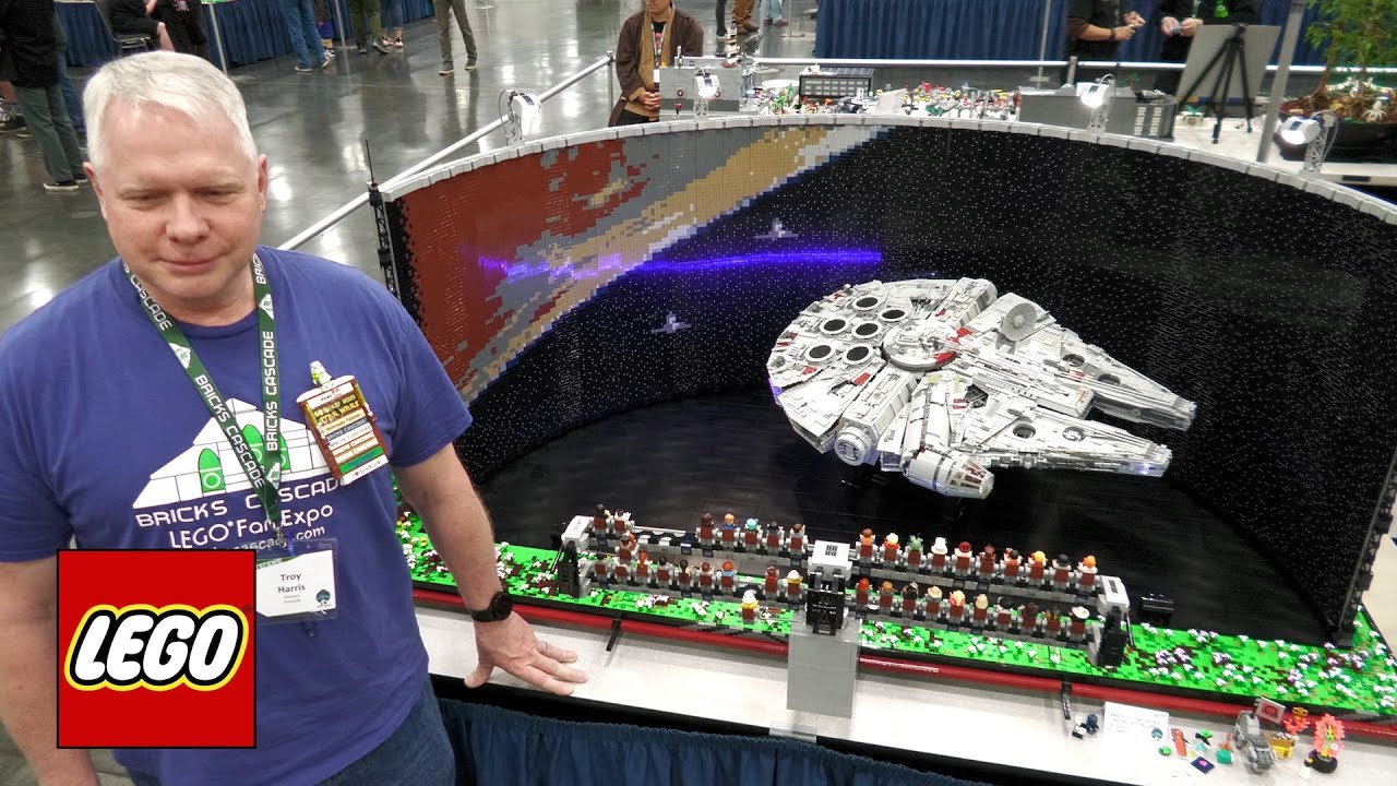 LEGO Millennium Falcon Minifigure Cinema