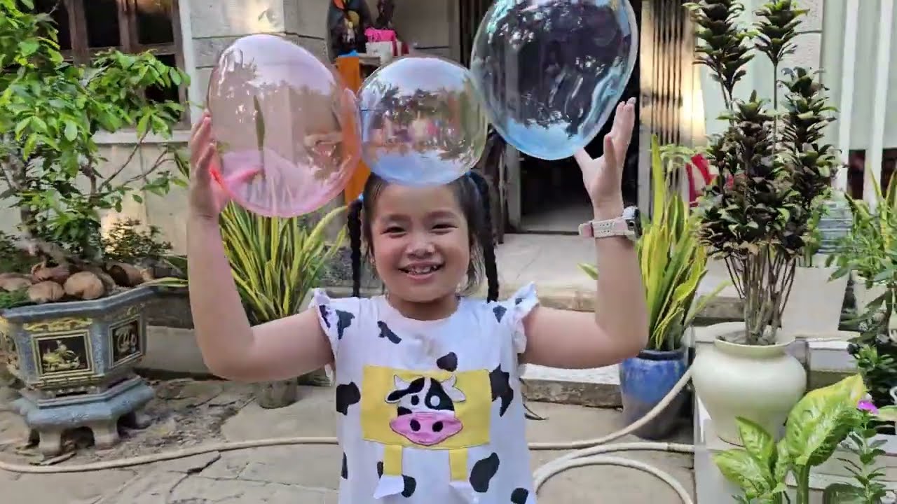 💨🎈🫧 Muội thổi bong bóng keo 3 màu 😮💖 Xí Muội Family 349