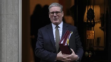 ‘Bad news’ for Keir Starmer as Nigel Farage’s Reform UK party takes over Labour in fresh poll