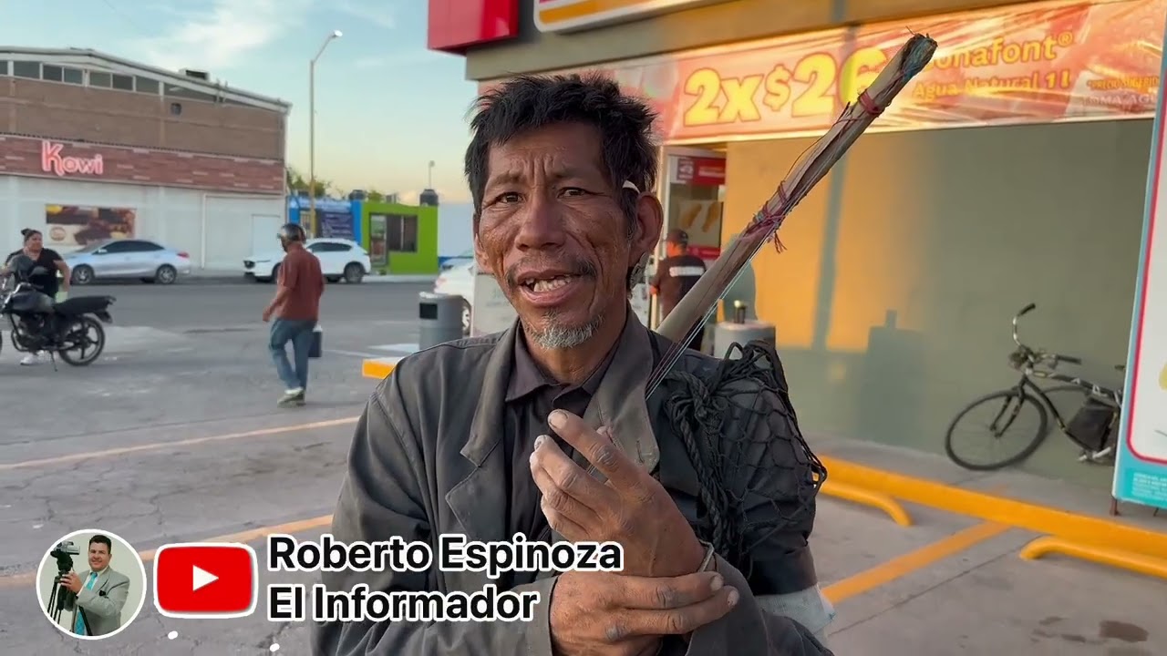 NO ACEPTO LA INVITACION A LA CENA POR NO INCOMODAR POR SU ASPECTO FISICO