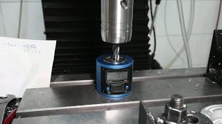 A new gadget, t-nut and milling the tramming device